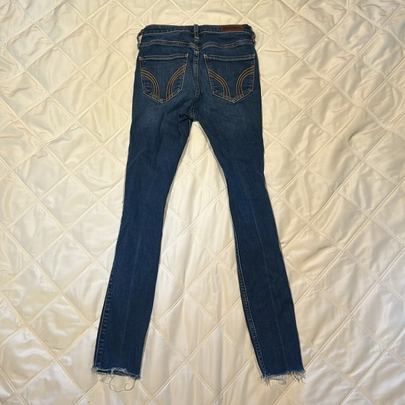 Hollister Jeans - Picture 2 of 2